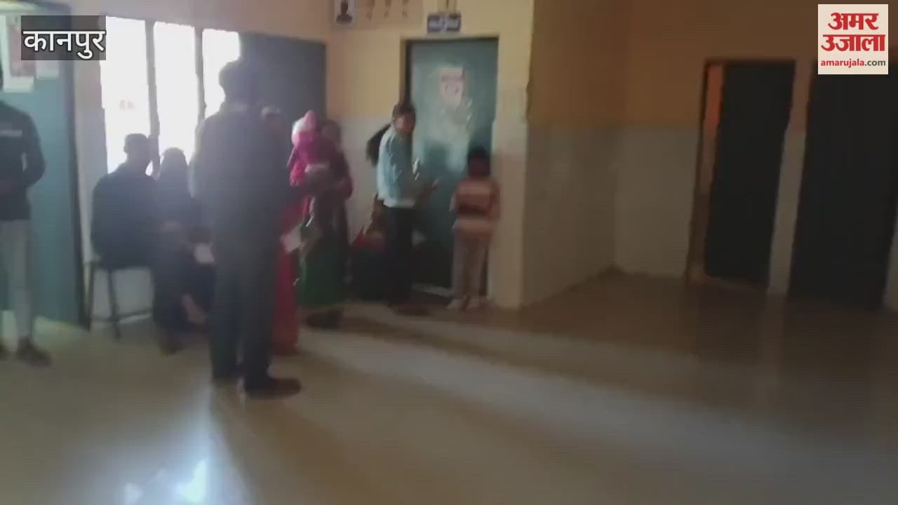 Patients lined up, doctors' rooms closed, many patients returned without treatment
