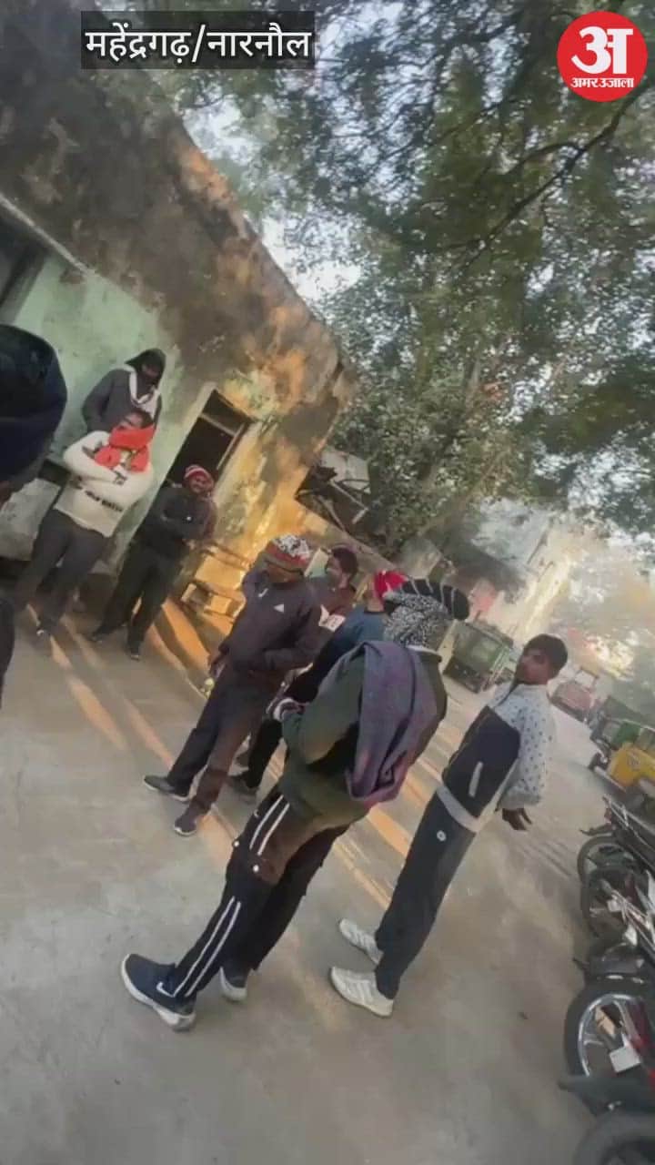 Drivers involved in door-to-door waste collection in Narnaul went on strike due to non-payment of wages, but returned to work after receiving assurances