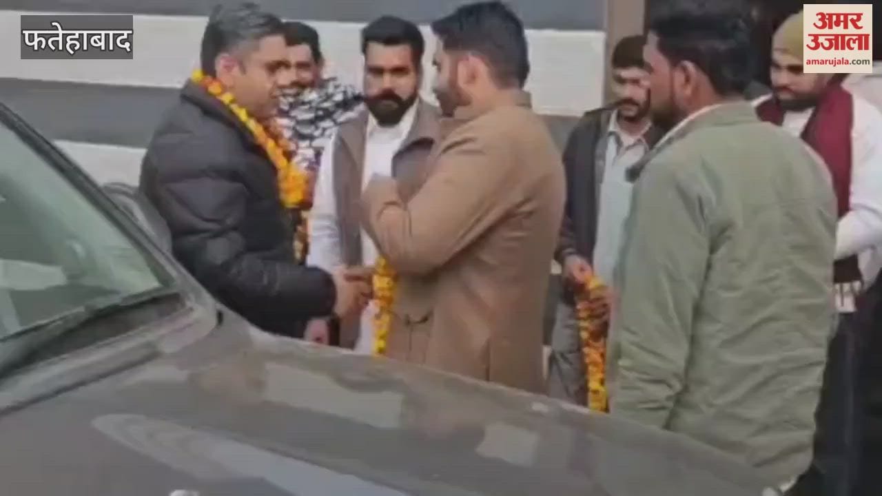 In Tohana, Fatehabad, Youth Congress state president Nishit lashed out at the government over the renaming of the MNREGA scheme.