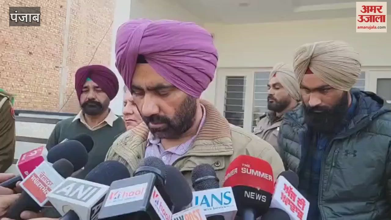 The SIT team reached the house of former Jathedar of Sri Akal Takht, Harpreet Singh, in Bathinda.