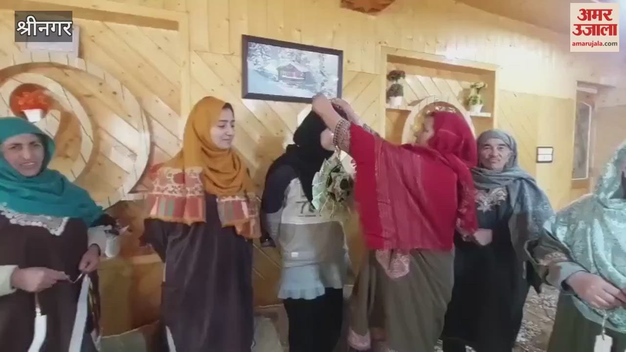 Two Cousin Sisters from Chattergul Kangan in Ganderbal  Secure 500/500 in Class 10 Result