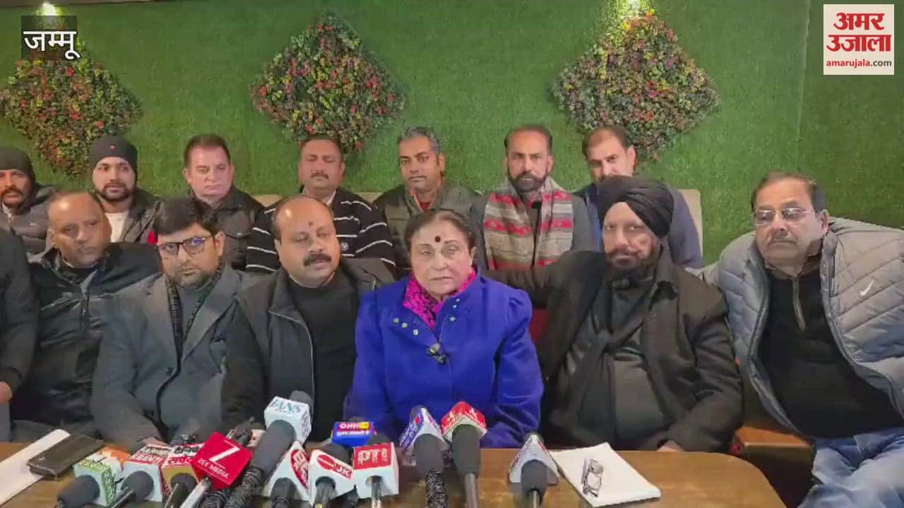 Congress workers held a press conference and condemned the renaming of MNREGA.