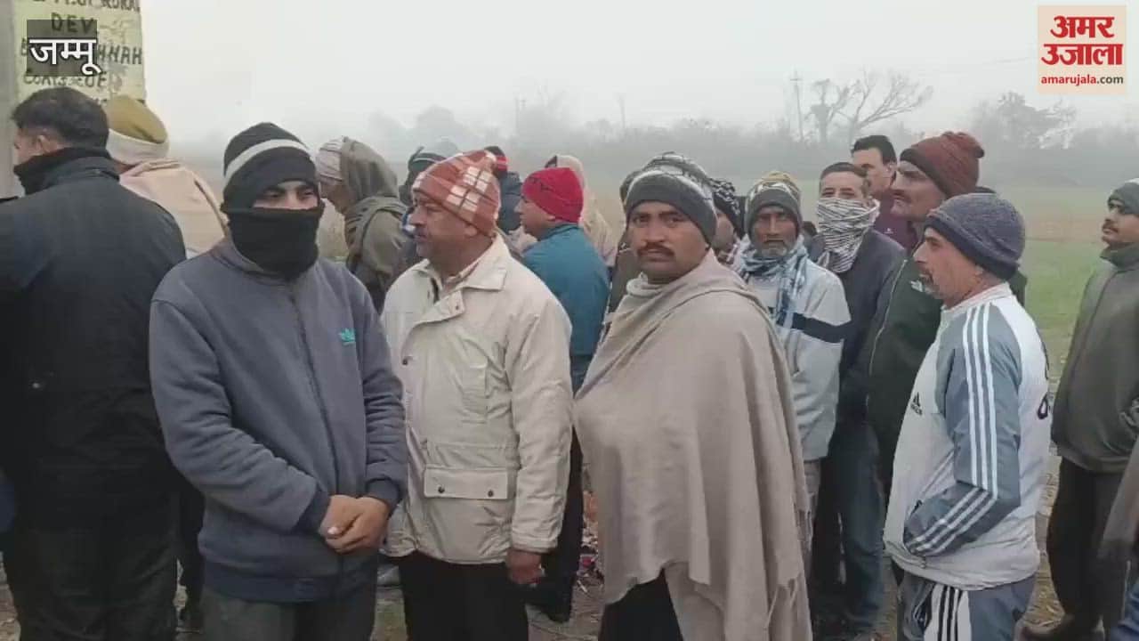 Fatehchand died in an electric accident in Kathhar of Arnia, merged into the five elements.