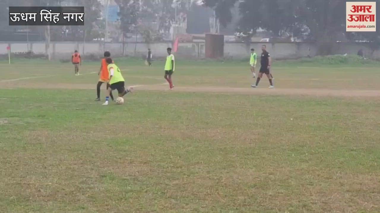 third day of the parliamentary-level sports extravaganza, the semi-final match of the football competition was held