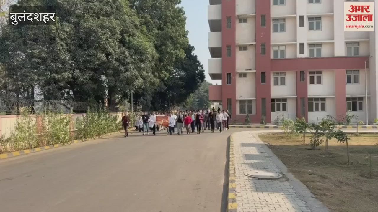 Faculty members participated in Run for Swadesh at Medical College in bulandshahar