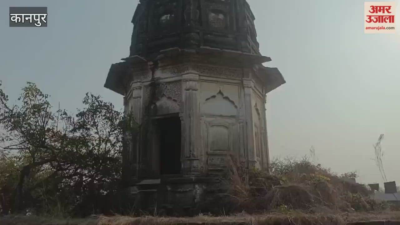 Village Head Develops Strategy with Villagers for Renovation of Ancient Thakurdwara Temple