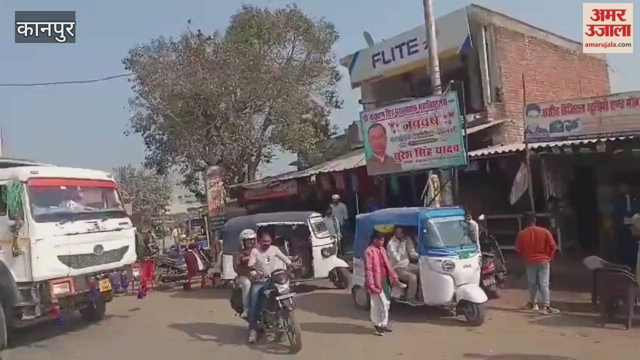 Illegal auto-rickshaw stand outside police station, pedestrians inconvenienced, police remain silent