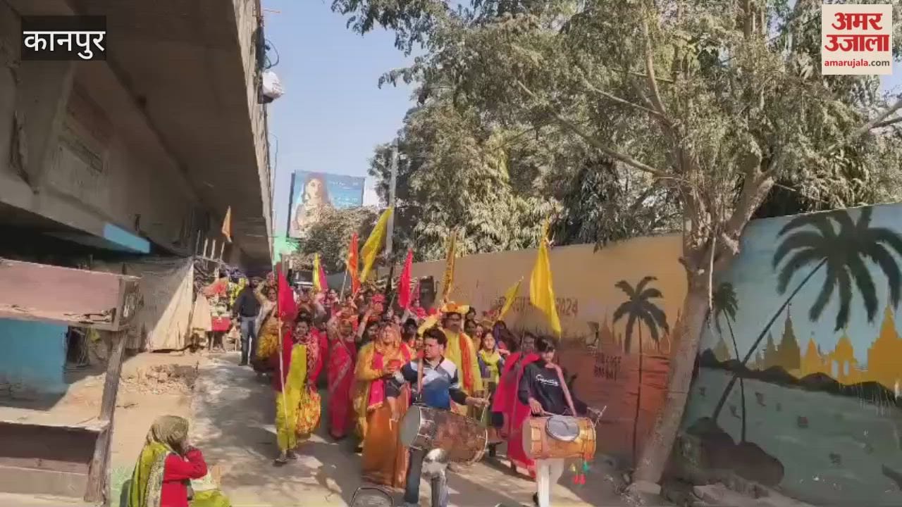 Kalash Yatra departs from Radha-Krishna Temple, welcomed at various places