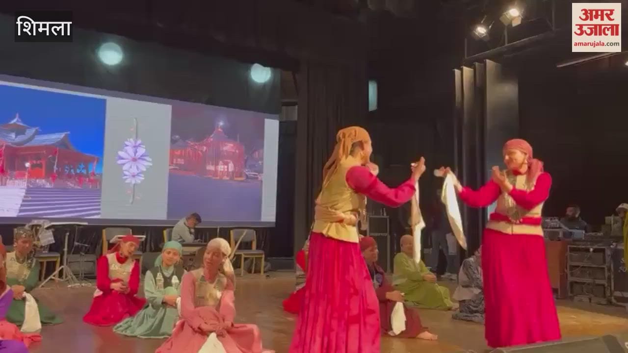 Shimla Young people danced with joy at an event organized by the Narkanda Shilaru Student Welfare Association at the Gaiety Theatre