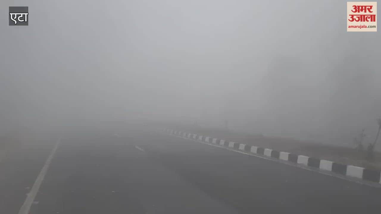 Dense Fog Disrupts Life in Etah