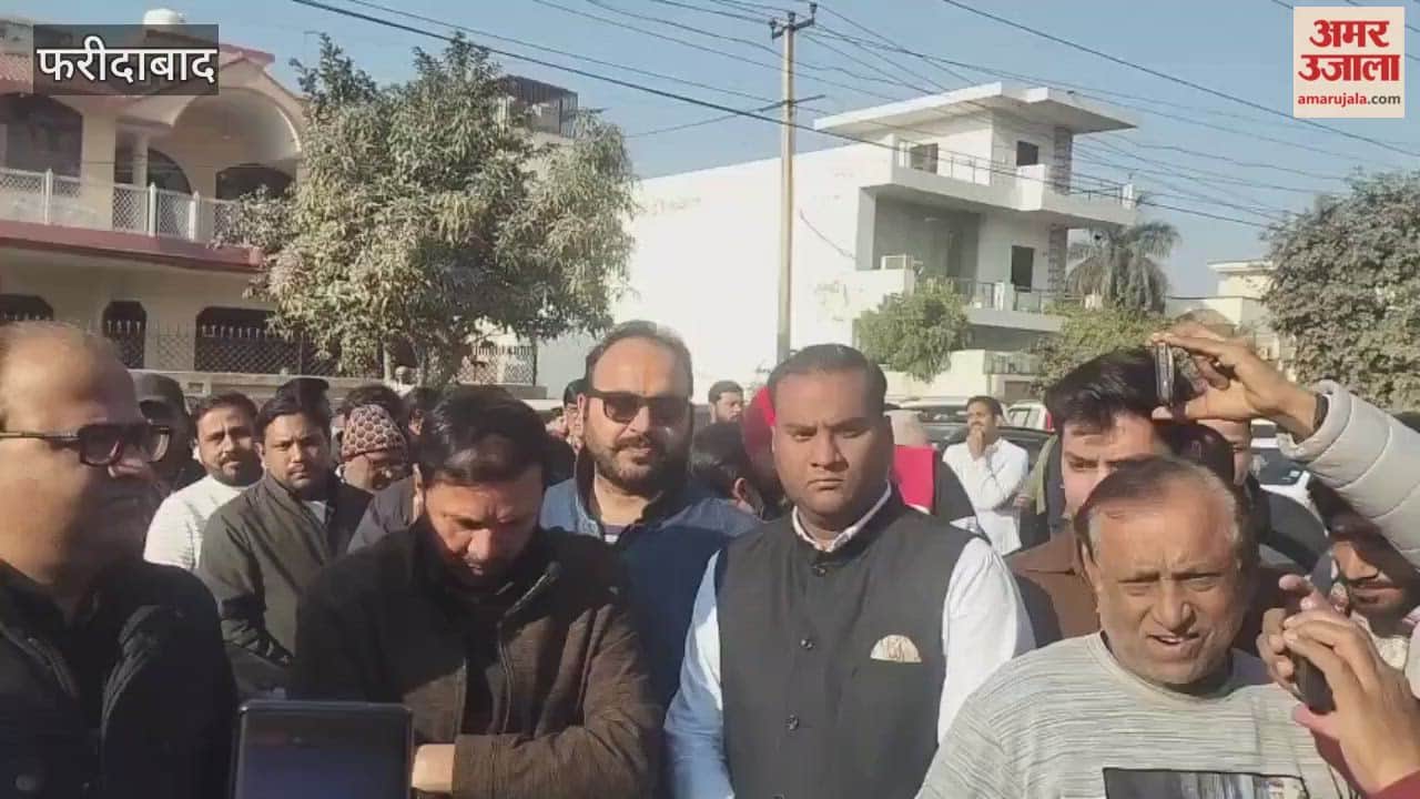 ED raids former minister house in Faridabad