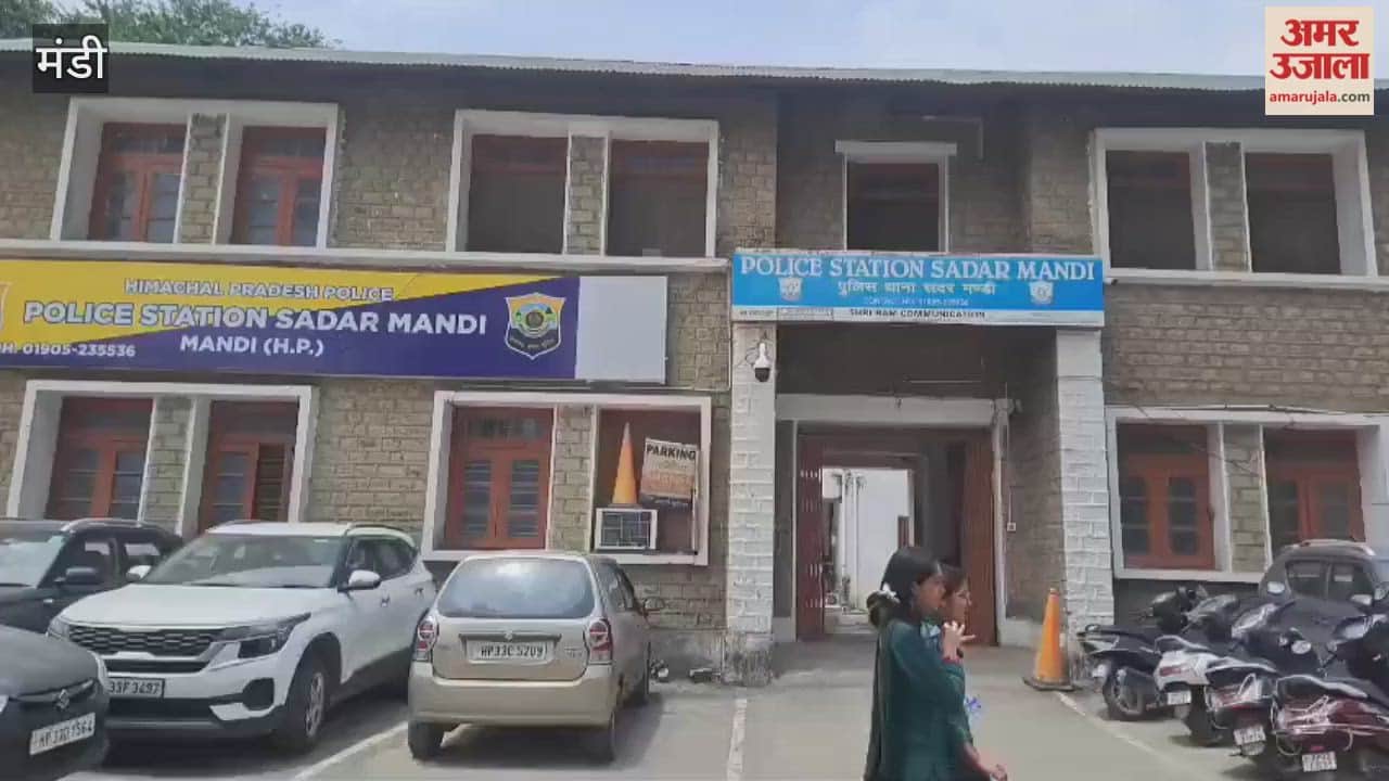 Mandi The body of a newborn baby was found on the Tarnoh road near Mandi city