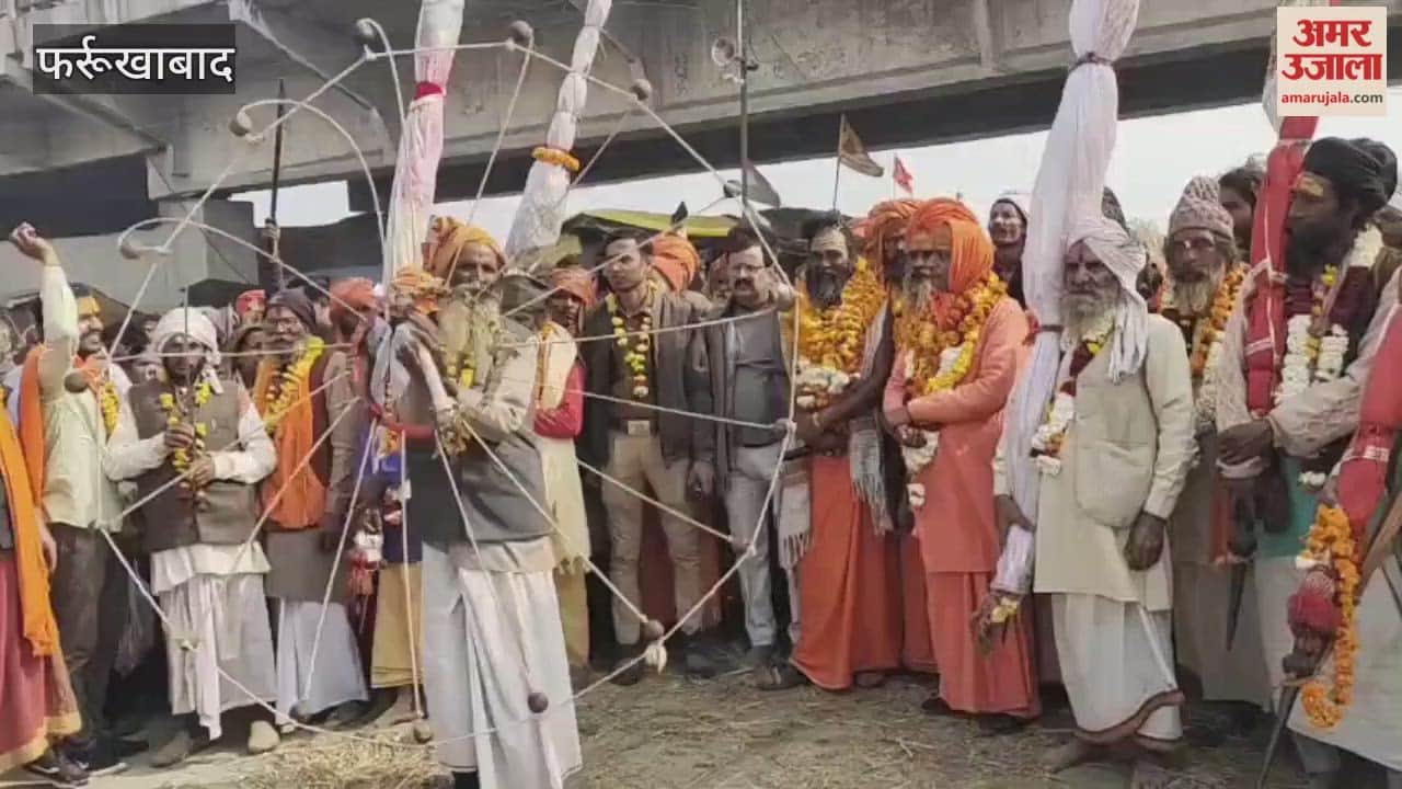 procession started from Guru Kripa Annakshetra, with horse riding being a major attraction
