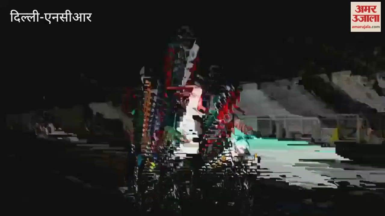 CRPF Daredevils perform stunts in lotus formation during Republic Day parade rehearsal