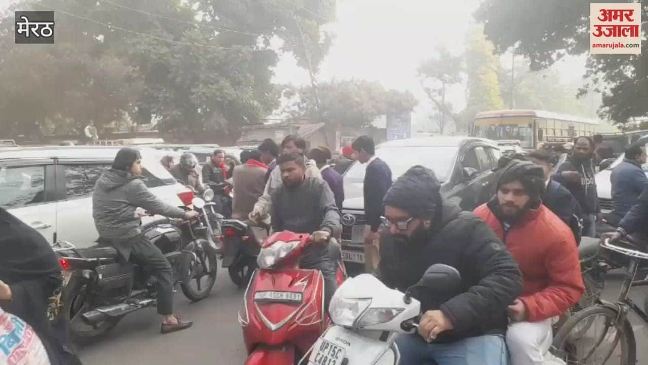 Meerut:Traffic jam at Bhainsali Chowk causes delay for school students in Meerut