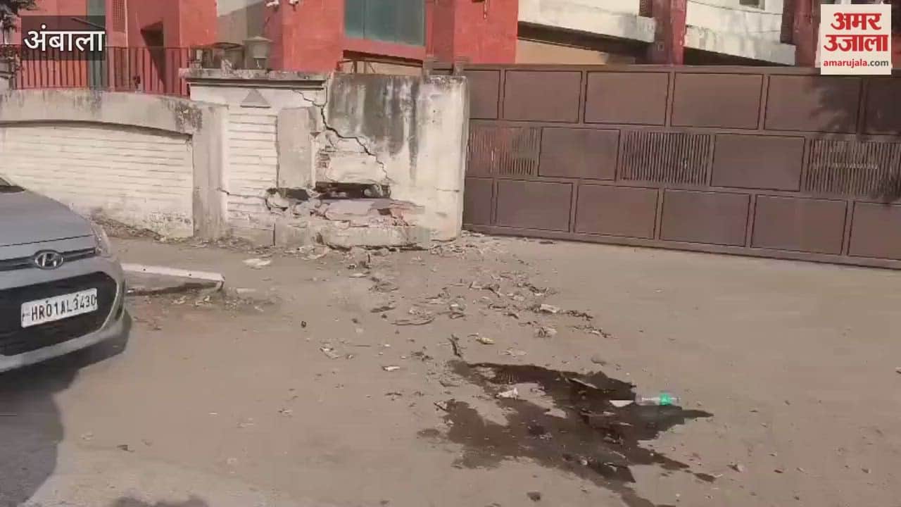 In Ambala, a speeding car went out of control and crashed into a hospital wall; two young men narrowly escaped injury.