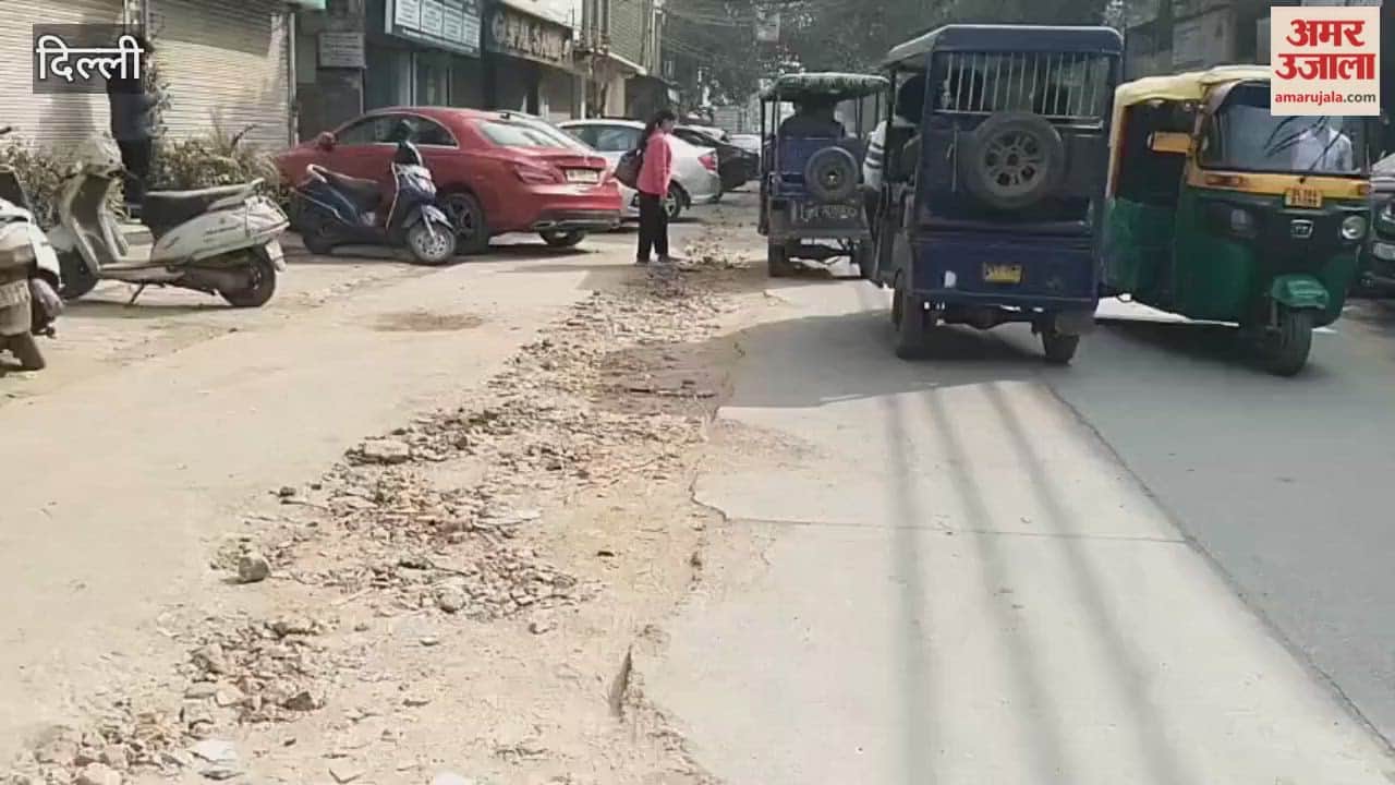 poor condition of many roads in Delhi is becoming a threat to people's lives