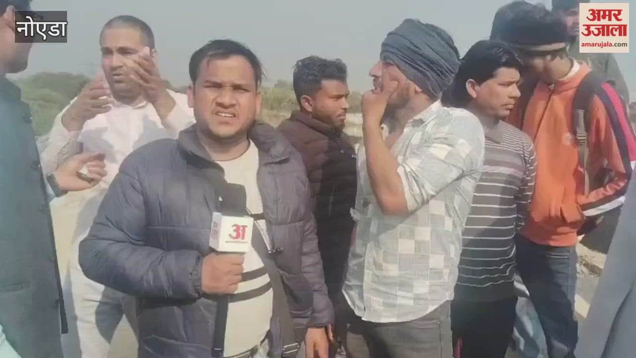 A software engineer died in a road accident in Greater Noida Sector-150