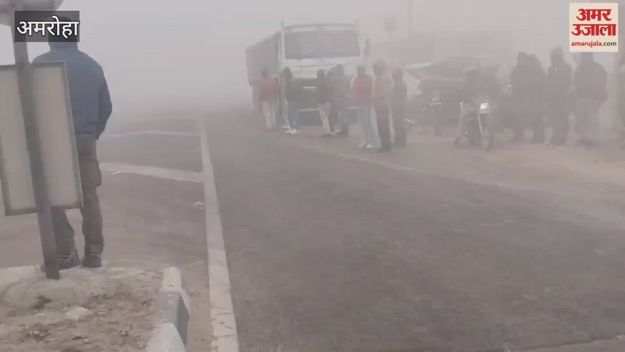 Vehicles collided on the highway, causing panic and screams among the people