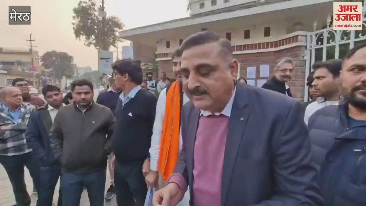 In the Satyakam International School case, people from both sides came face-to-face, leading to a commotion.