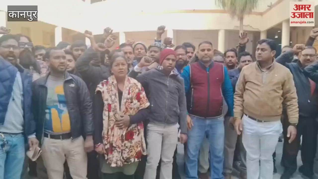 Kanpur: Protests against privatization of sanitation services, memorandum submitted