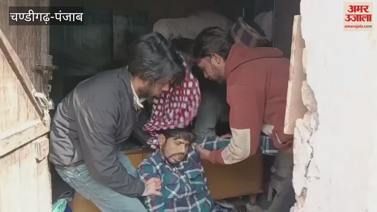 man committed suicide by hanging himself in Phagwara