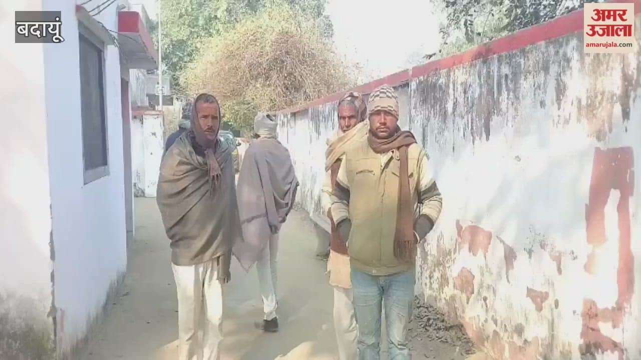 body of a teenager who had gone to the field was found hanging from a tree in Budaun