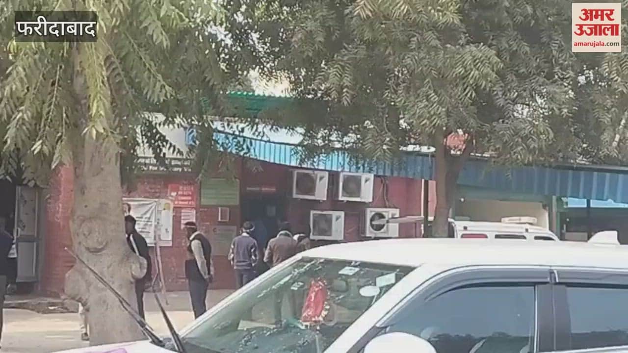 Two laborers died when a tractor-trolley overturned