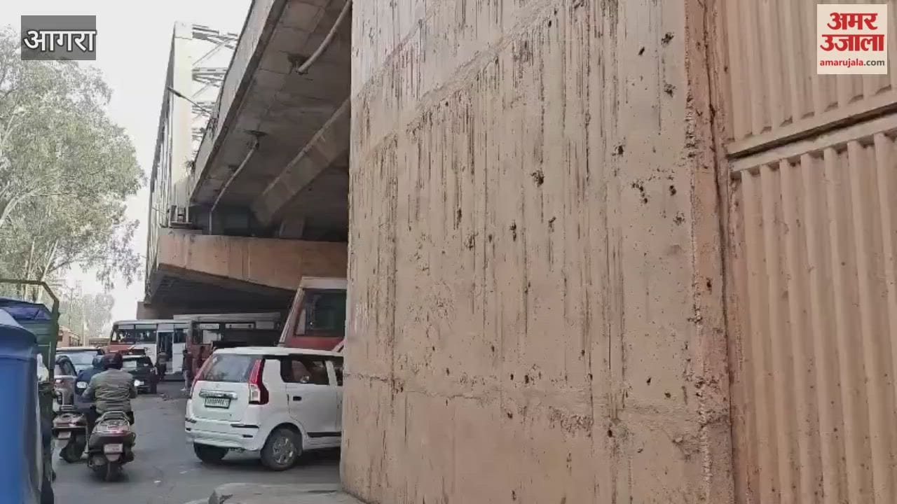 Illegal Bus Stands Continue on Agra Highways Traffic Chaos Persists