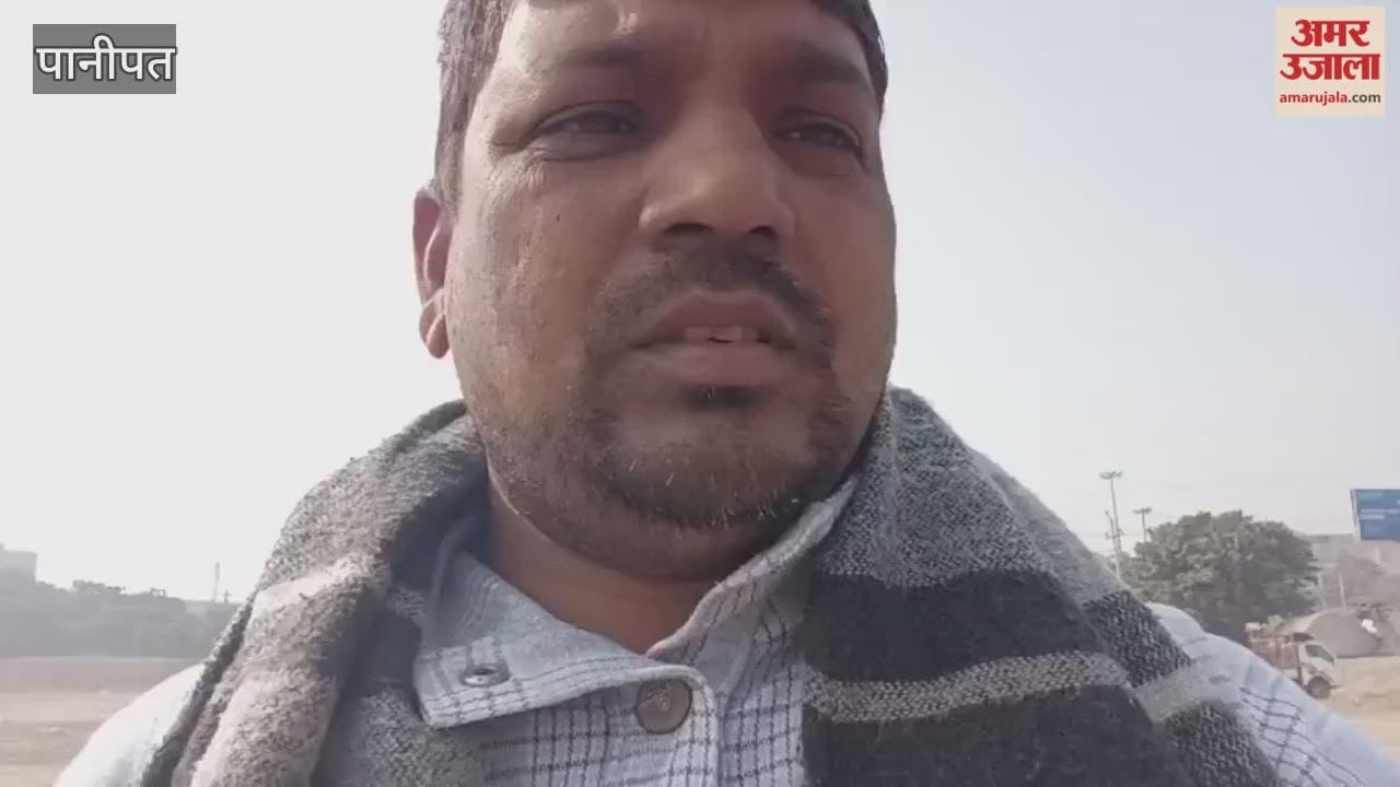 Sunshine brings relief to people from cold in Panipat