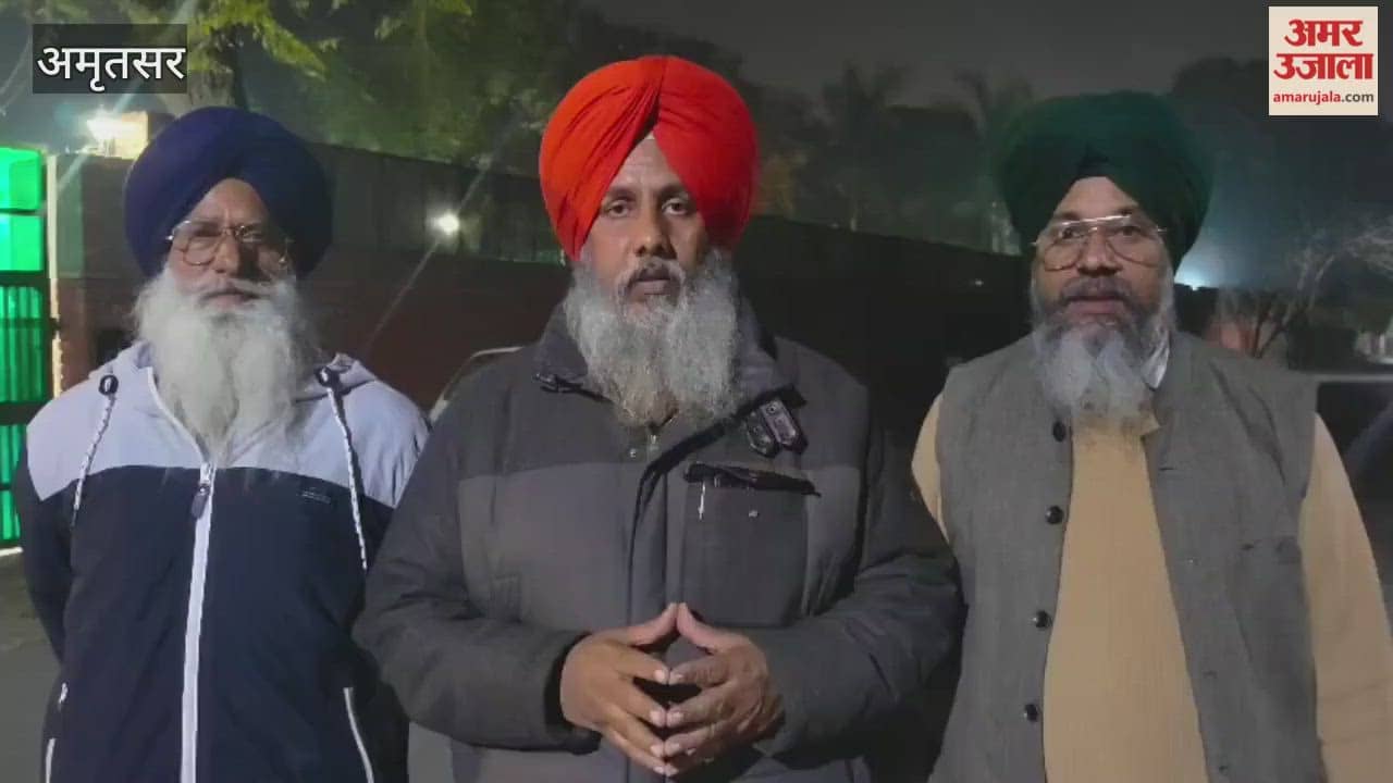 Farmer leaders held a meeting with the DIG Border Range and the Amritsar administration.