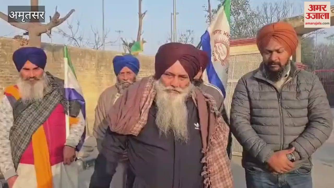 Farmers arrived outside Amritsar jail to secure the release of farmer leader Sarwan Singh Pandher.
