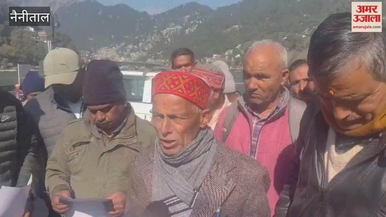 Work-charged employees protested against the pension order and warned of a statewide agitation