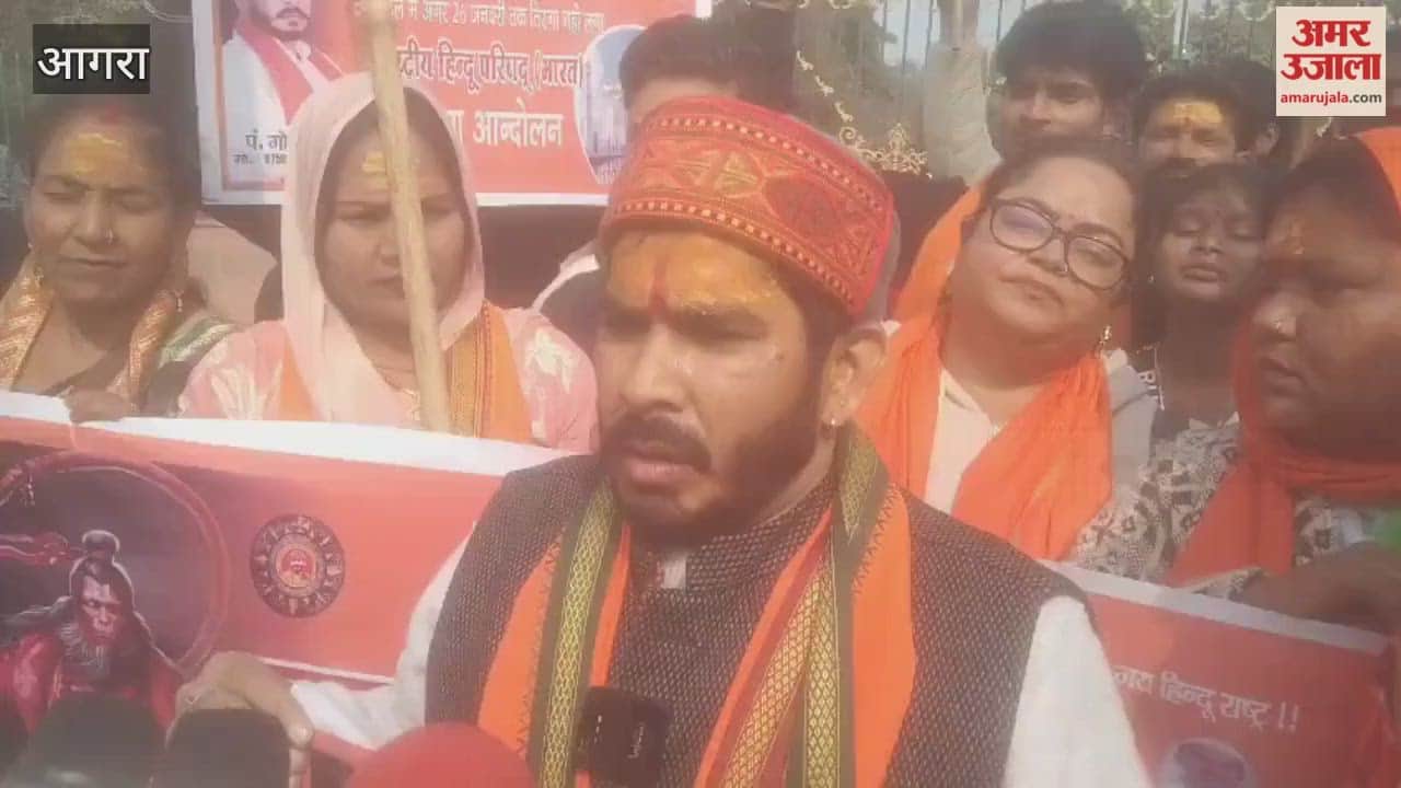 Demand to Hoist Tricolour at All Three Gates of Taj Mahal Hindu Body Warns of Agitation