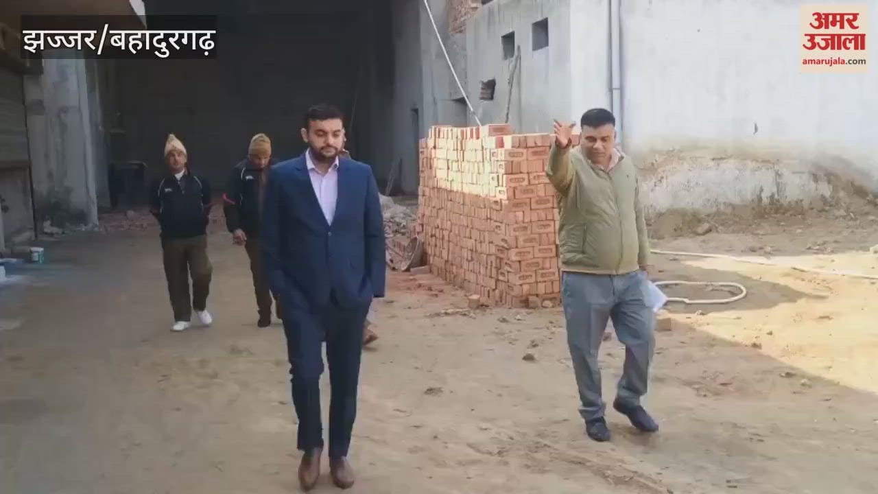 Strict action against property tax and development charge defaulters in Bahadurgarh; Municipal Council seals 11 shops and buildings