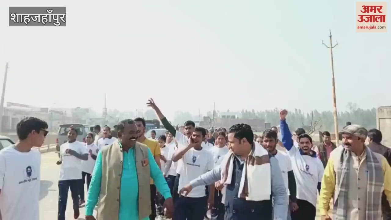 NCC cadets paid tribute to martyr Roshan Singh on his birth anniversary in Shahjahanpur