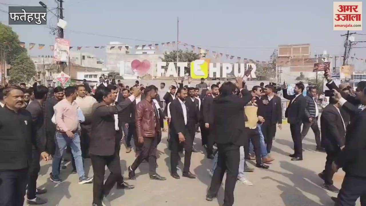 Lawyers Outraged by Advocate's Brutal Murder Take to the Streets, Demand DM and SP Visit the Scene