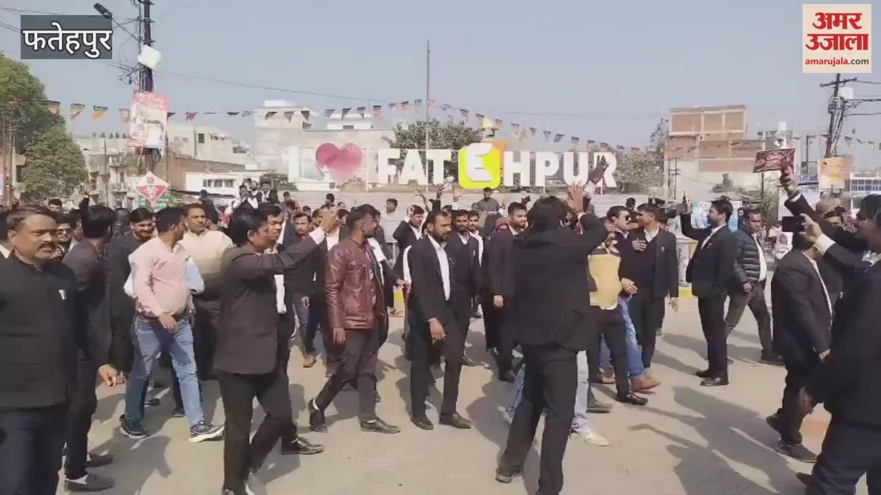Lawyers Outraged by Advocate's Brutal Murder Take to the Streets, Demand DM and SP Visit the Scene
