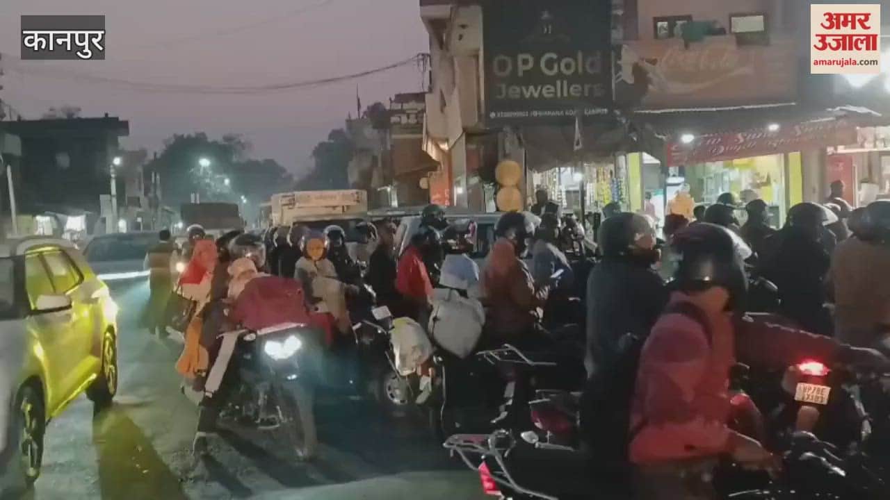 Kanpur: Traffic jam extends to Kalpi Road during closure of Panki Padav crossing