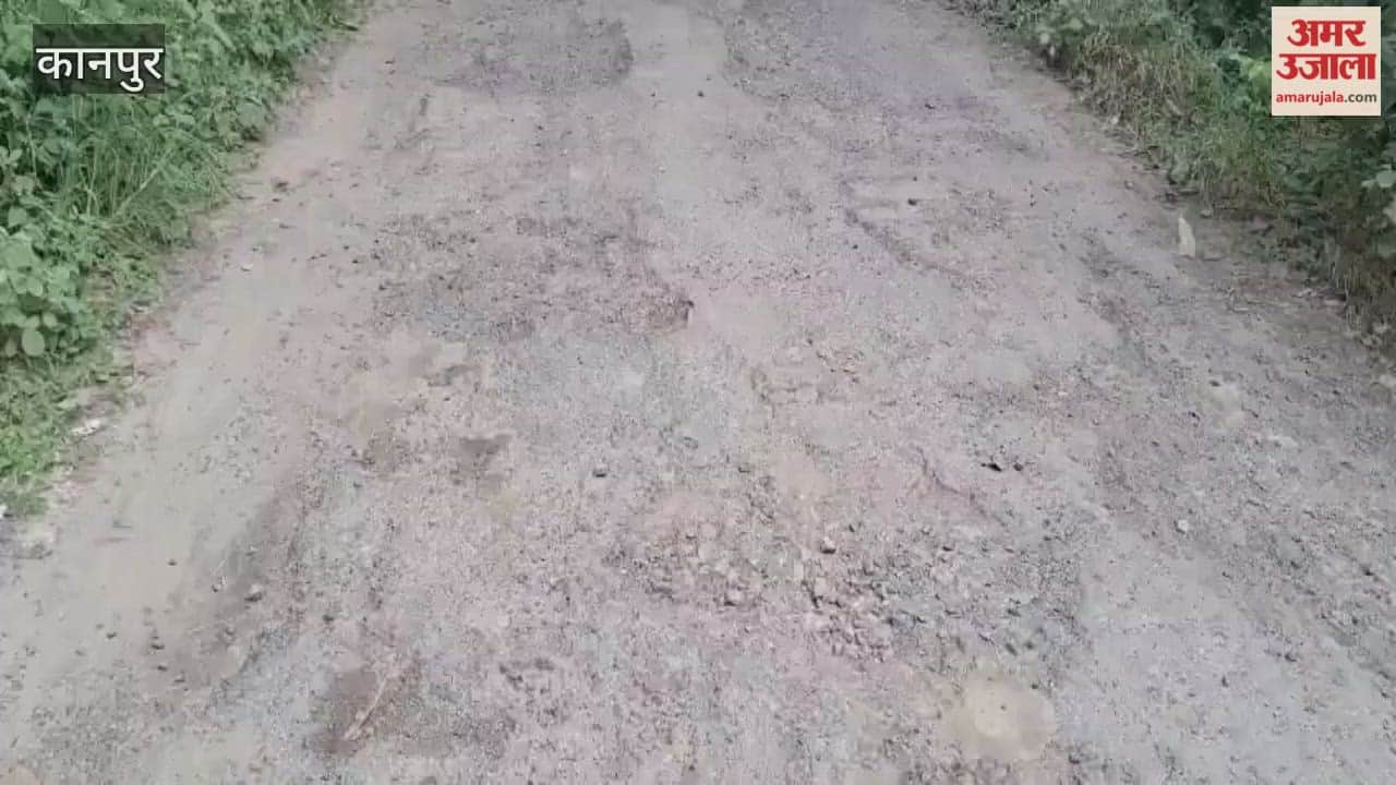Kudni-Karchulipur road damaged, authorities remain silent, commuters suffer