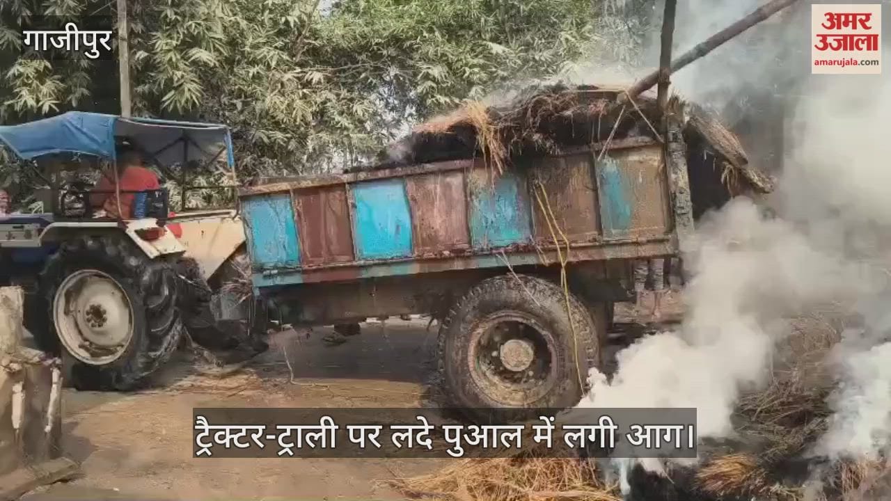The straw loaded on the tractor-trolley caught fire after coming into contact with a high-tension power line.