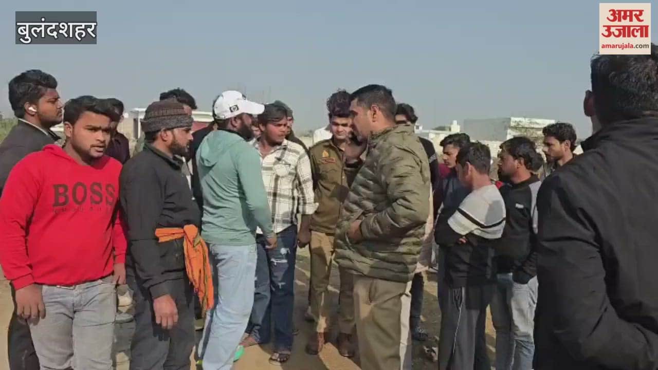 Hindu organizations staged a protest in Bulandshahr after animal remains were found