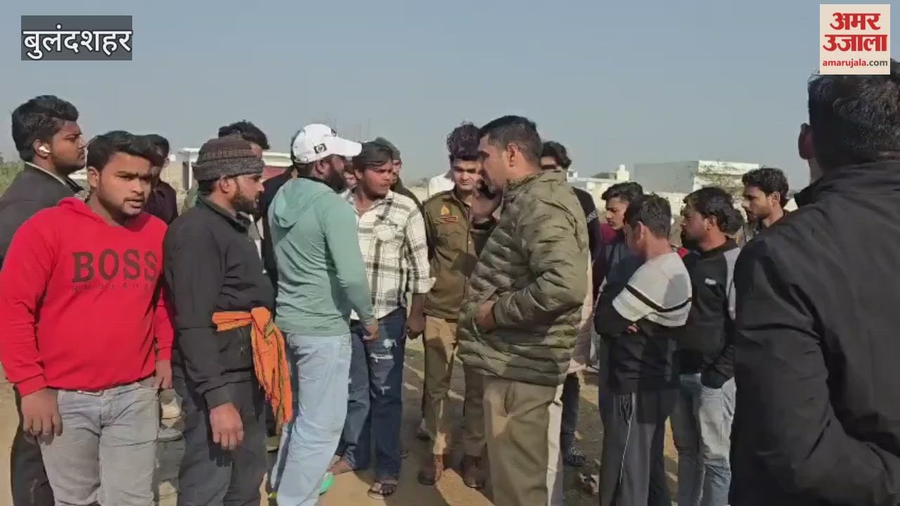 Hindu organizations staged a protest in Bulandshahr after animal remains were found