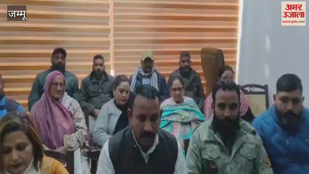 The Municipal Workers Union will take to the streets on February 4 and gherao the Secretariat.