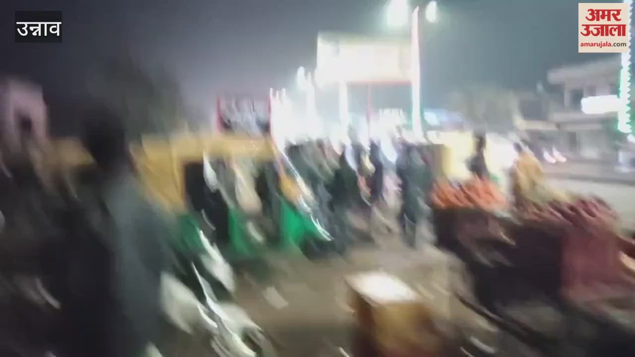 Unnao: Youths beat up token collector at tempo stand