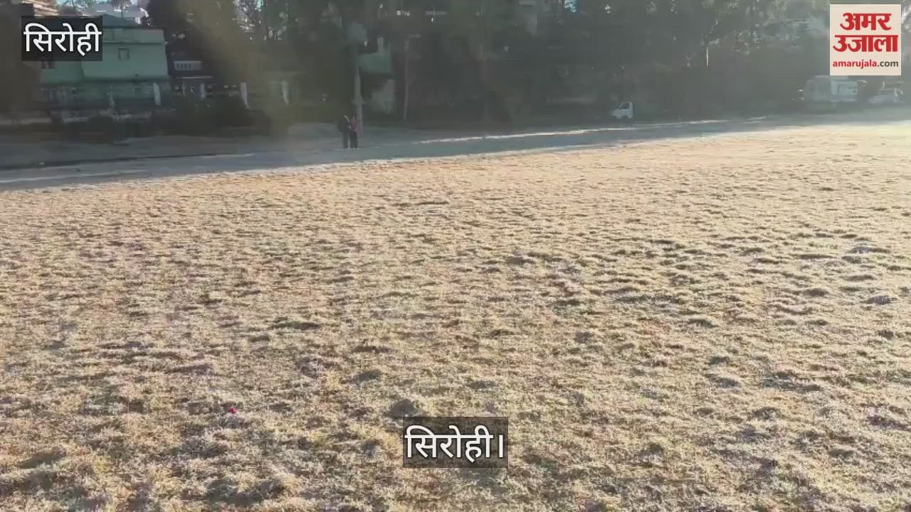 Mount Abu's temperature remained below zero for the second consecutive day amid icy winds