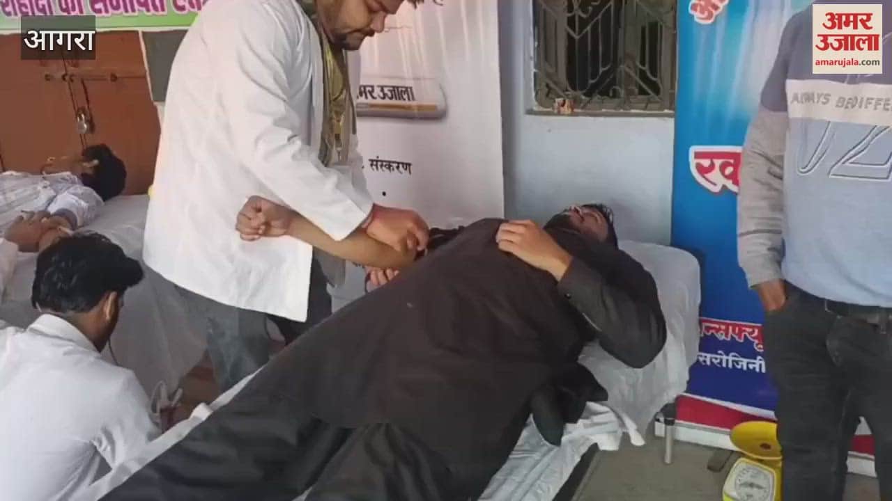 Uttar Pradesh Muslim Mahapanchayat organized blood donation camp
