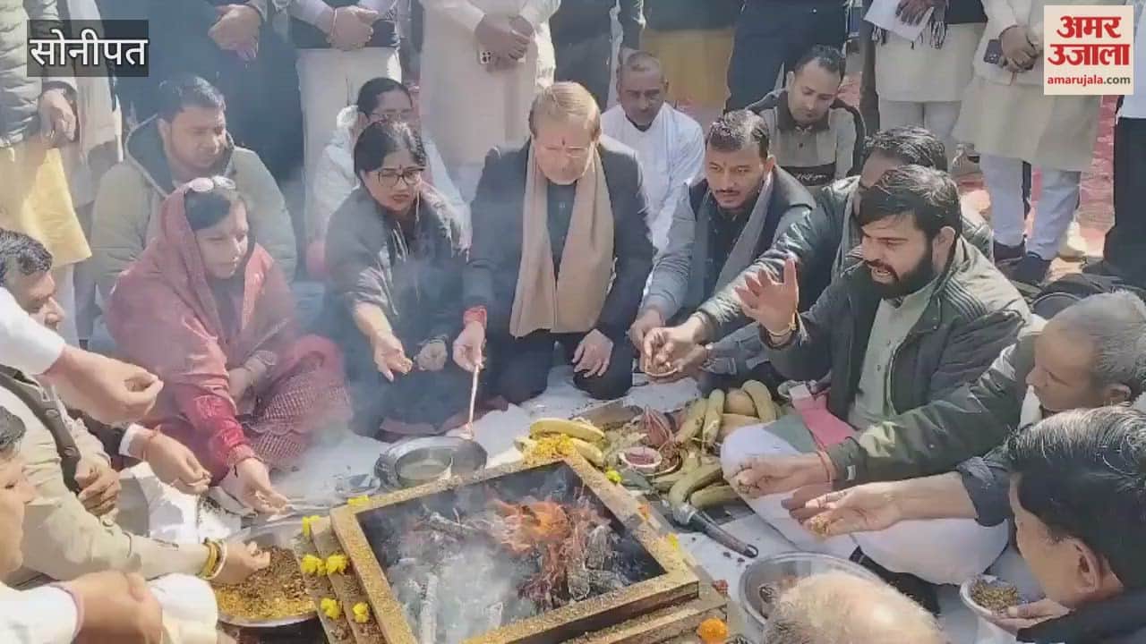 In Sonipat, the Cooperation Minister offered prayers at a 21-kund Havan (fire ritual) and wished for the Chief Minister's good health
