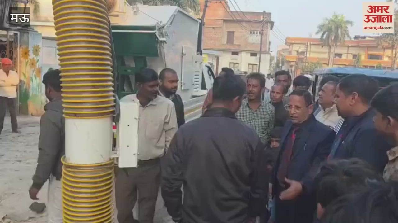 Demonstration of a suction machine in Mau municipality purchase it soon