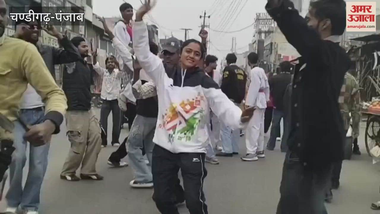 nukriti from Moga won gold in Taekwondo